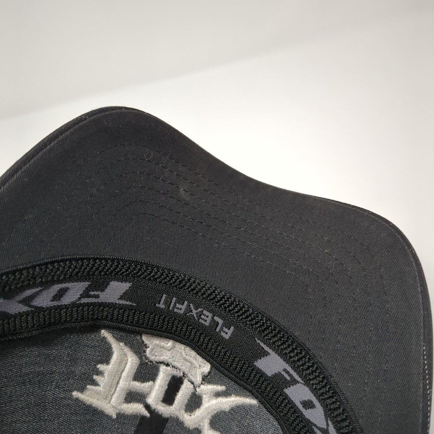 Fox Fitted Hat Black S/M Lightweight Embroidered Vented Holes 6 Panel Flexfit