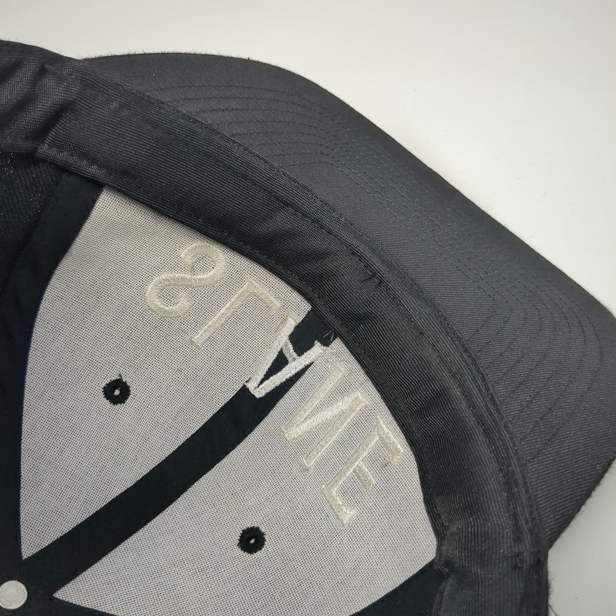East West Embroidery Snapback Black One Size Slane Irish Whiskey Hat Acrylic