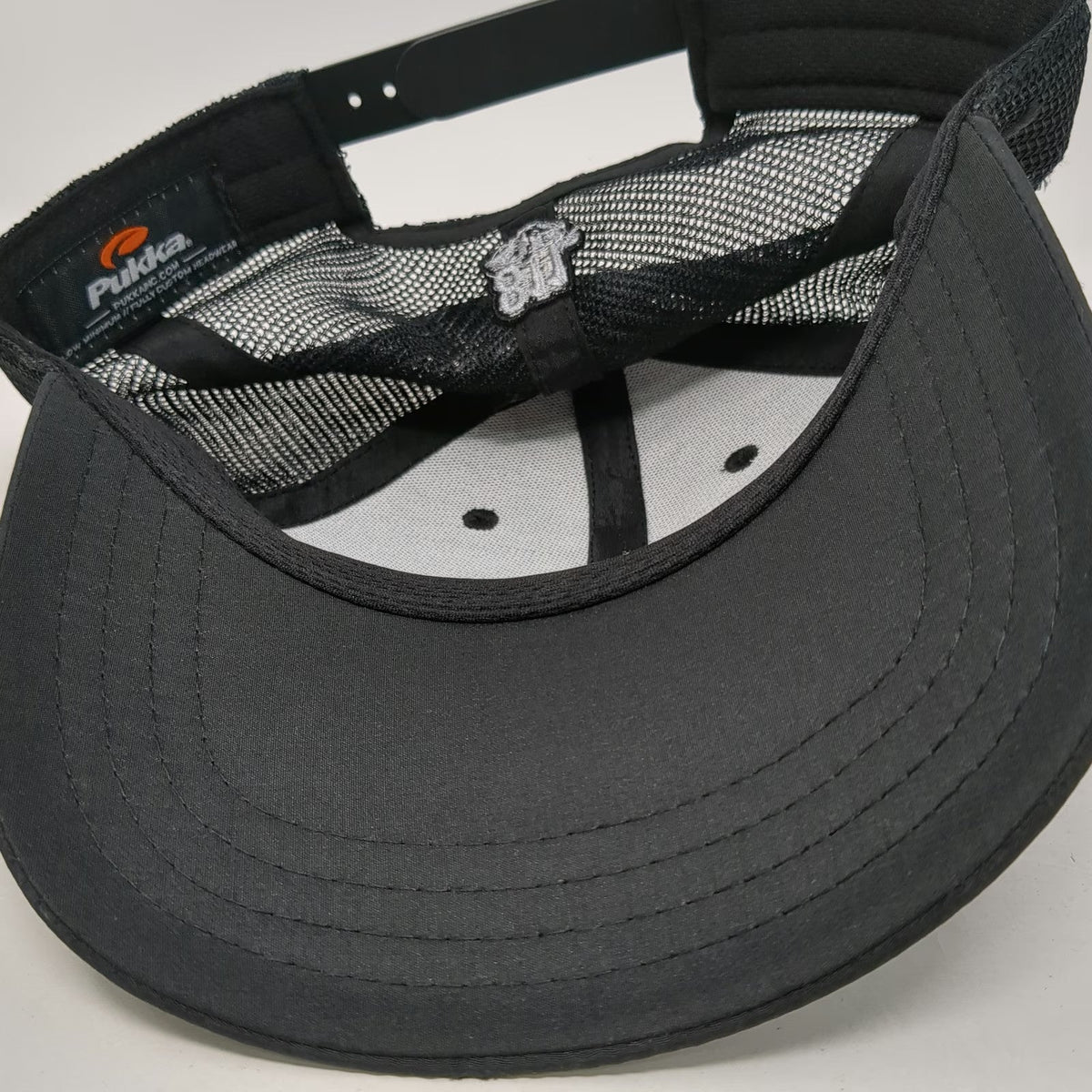 Pukka Trucker Hat Black One Size Marathon Pipe Line LLC 811 Mesh Snapback