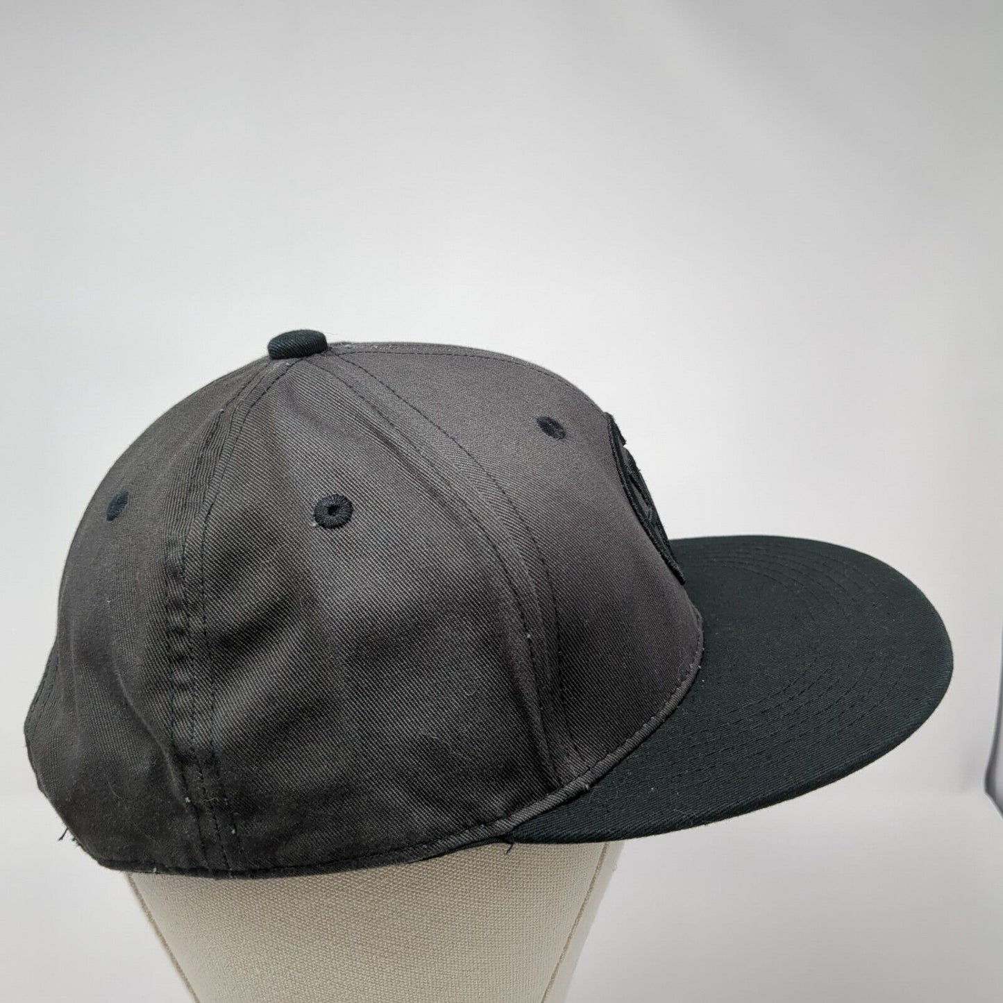 Melonwear Snapback Hat Gray One Size Adjustable Embroidered Colorblock