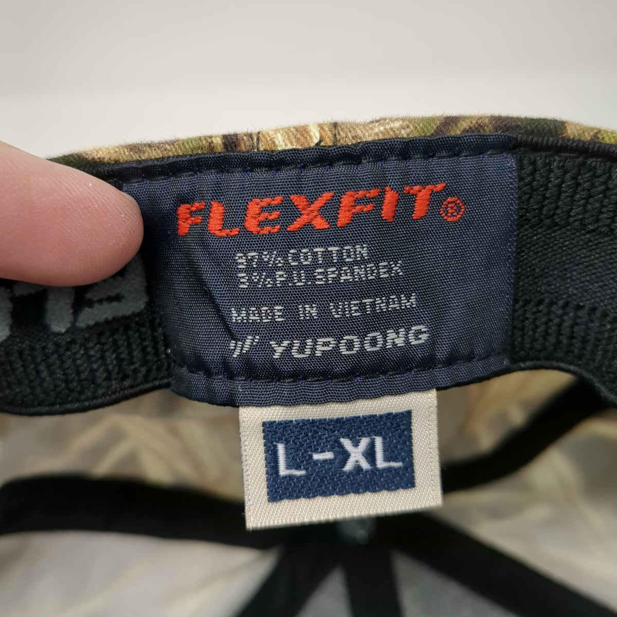 Flexfit Baseball Cap Brown XL Mossy Oak Blades Camo Roadrunner Glass Logo Hat