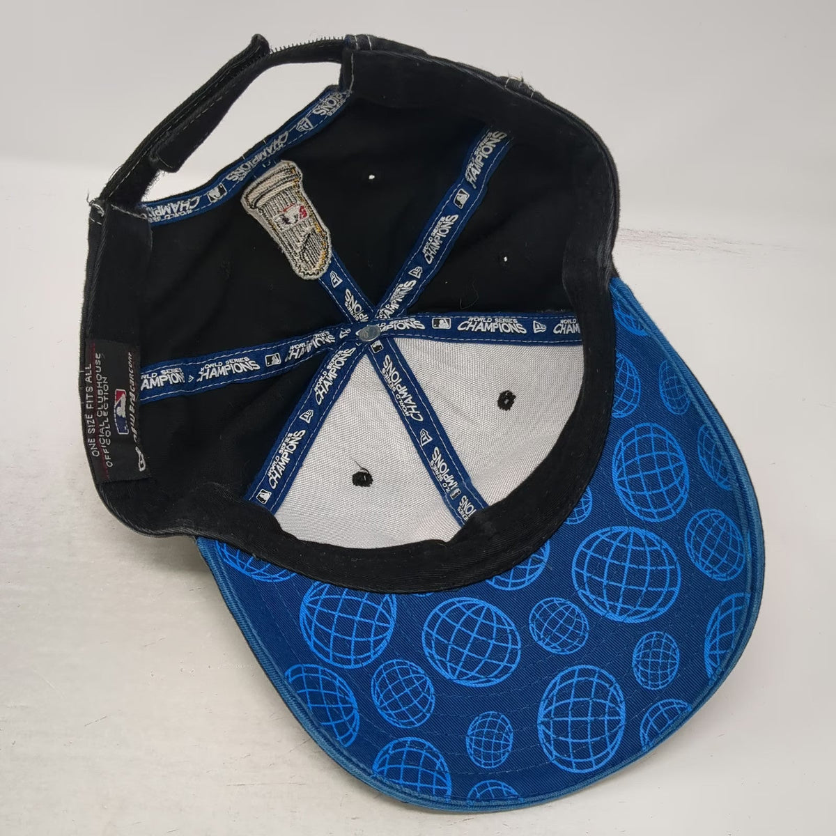 New Era MLB World Series Champions Baseball Cap Black One Size Strapback Hat