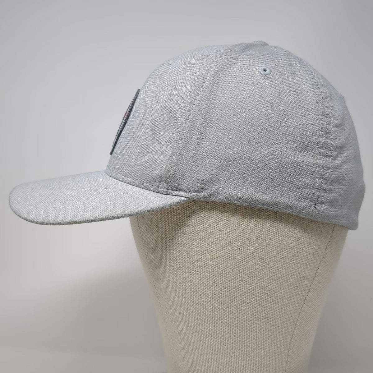 TravisMathew Baseball Cap Gray M Palm Tree Patch Flexfit Curved Brim Golf Hat