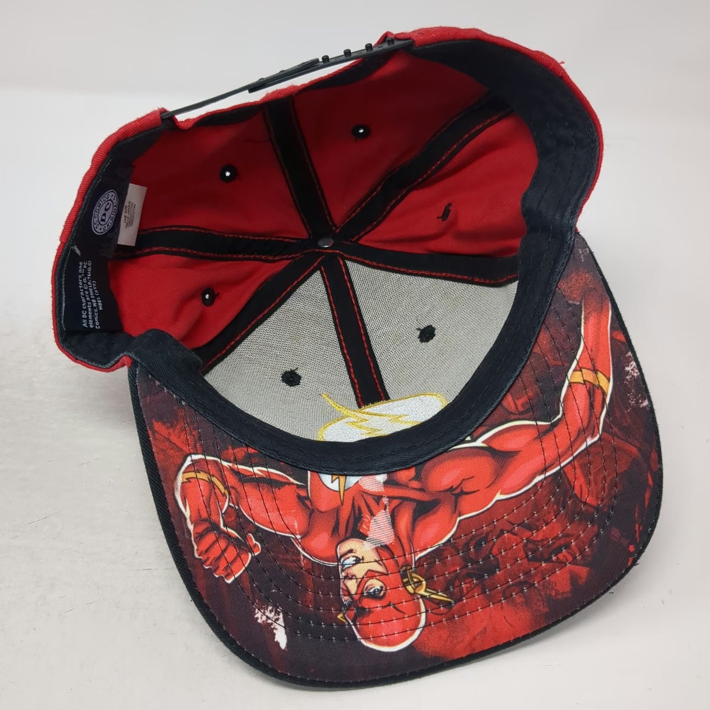 DC Comics Snapback Hat Red One Size Flash Logo Under Visor Graphic Cotton Black