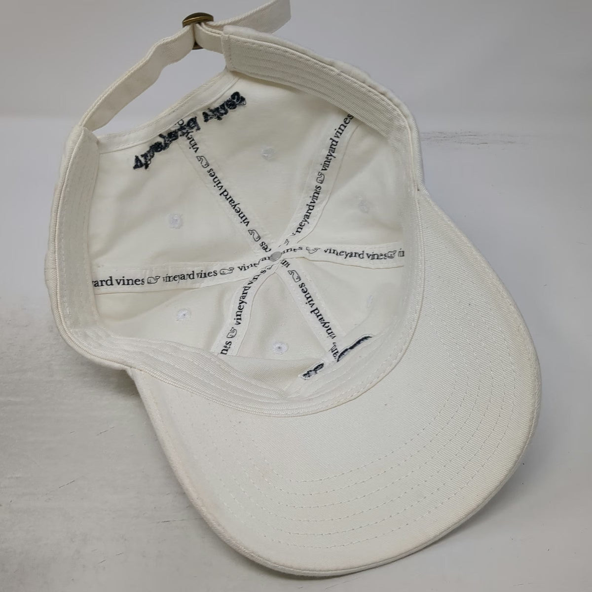 Vineyard Vines Baseball Cap White One Size Whale Logo Embroidered Slideback Hat