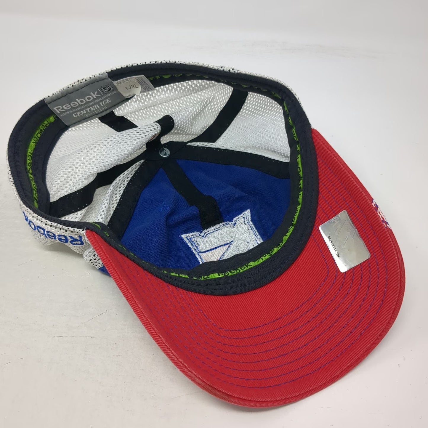 Reebok New York Rangers NHL Blue Red White XL Mesh Back Stretch Fit Shield Hat