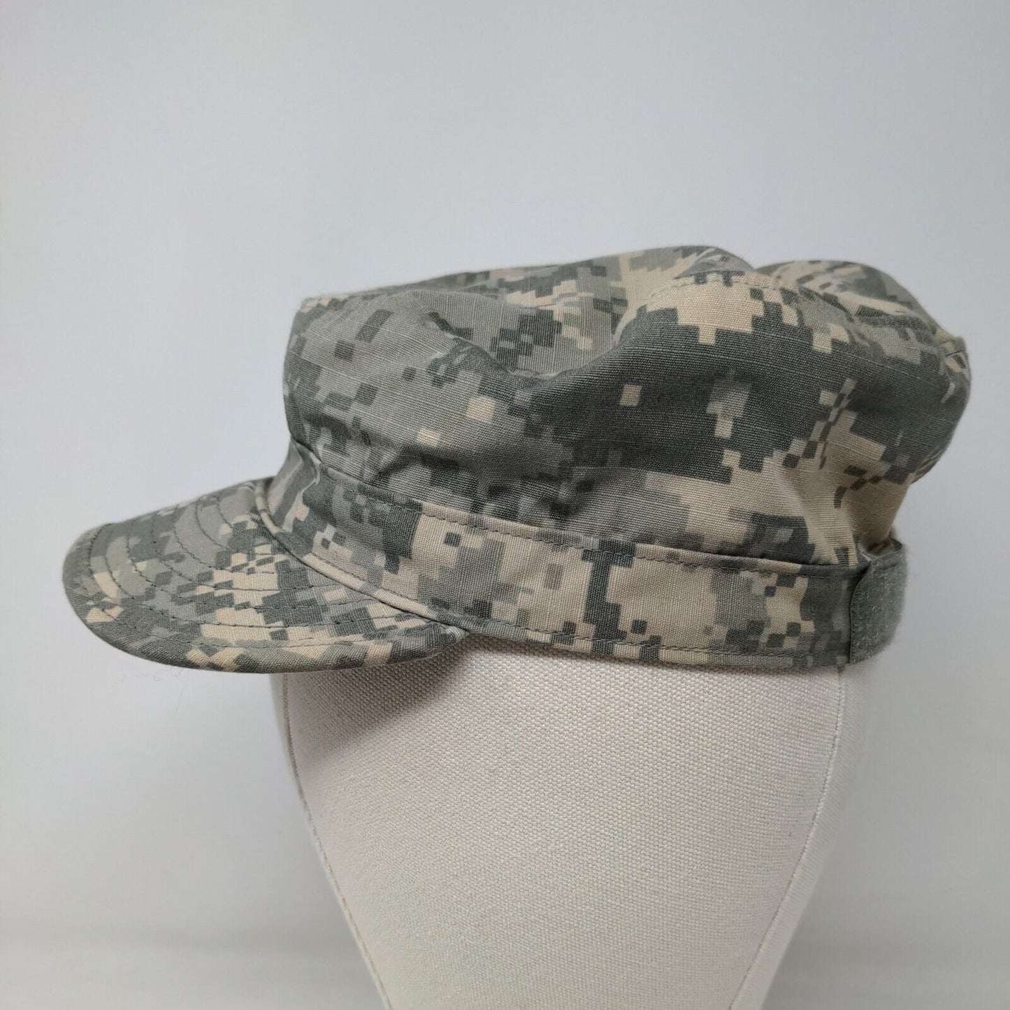 U.S. Military Mens Patrol Cap Green Digital Camo Size 6 3/4 Nylon Cotton Blend