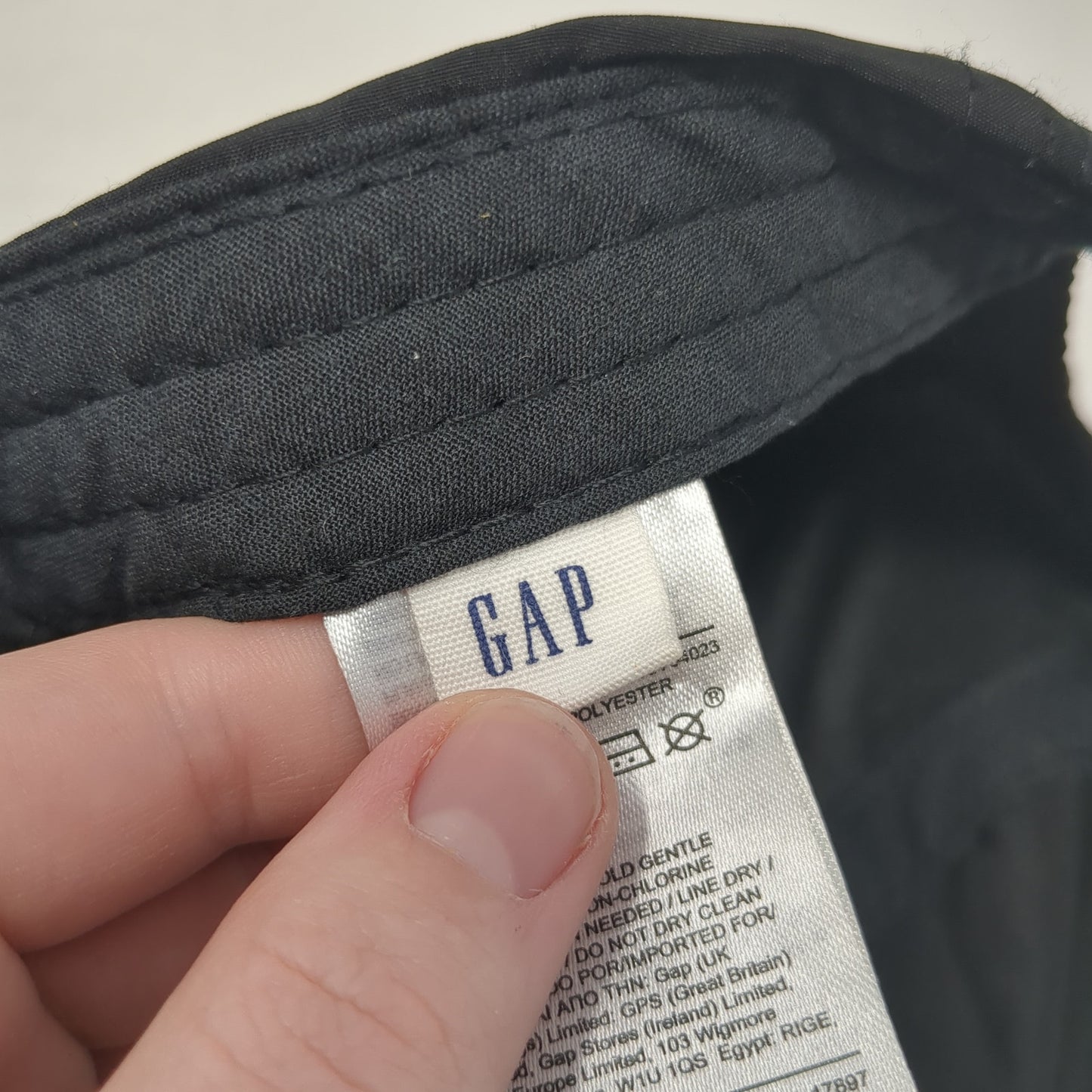 Gap Strapback Baseball Cap Black Medium Adjustable Lightweight Blank Polyester