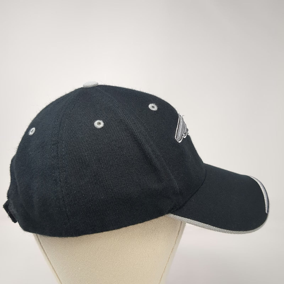 Twins Enterprise Baseball Cap Black One Size NFL New England Patriots Gray Hat