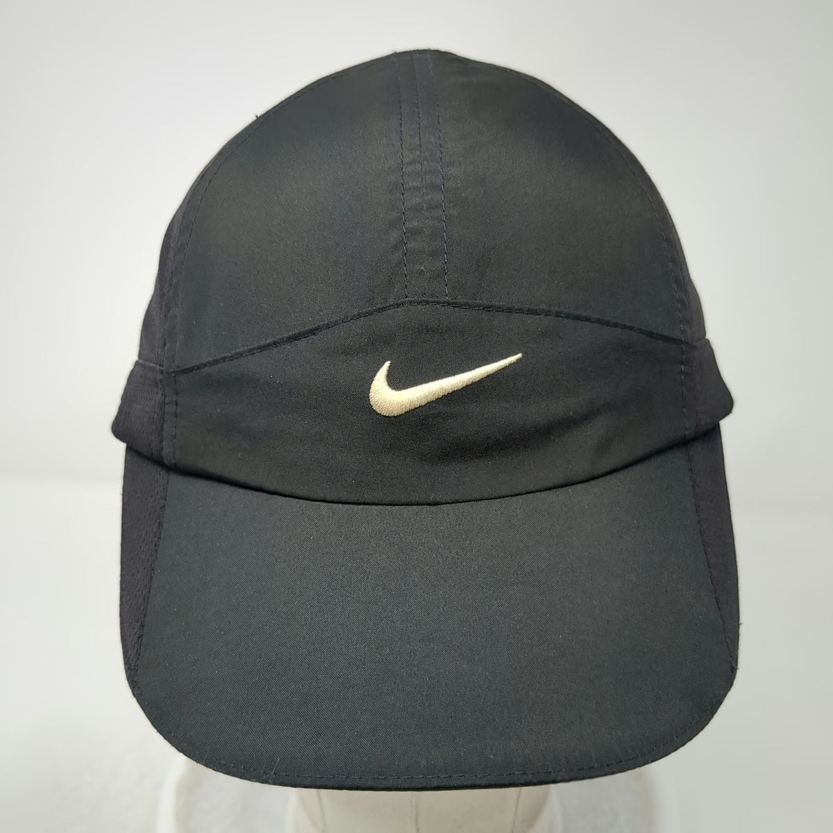 Nike Baseball Cap Black One Size Dri-FIT Mesh Running Performance Strapback Hat