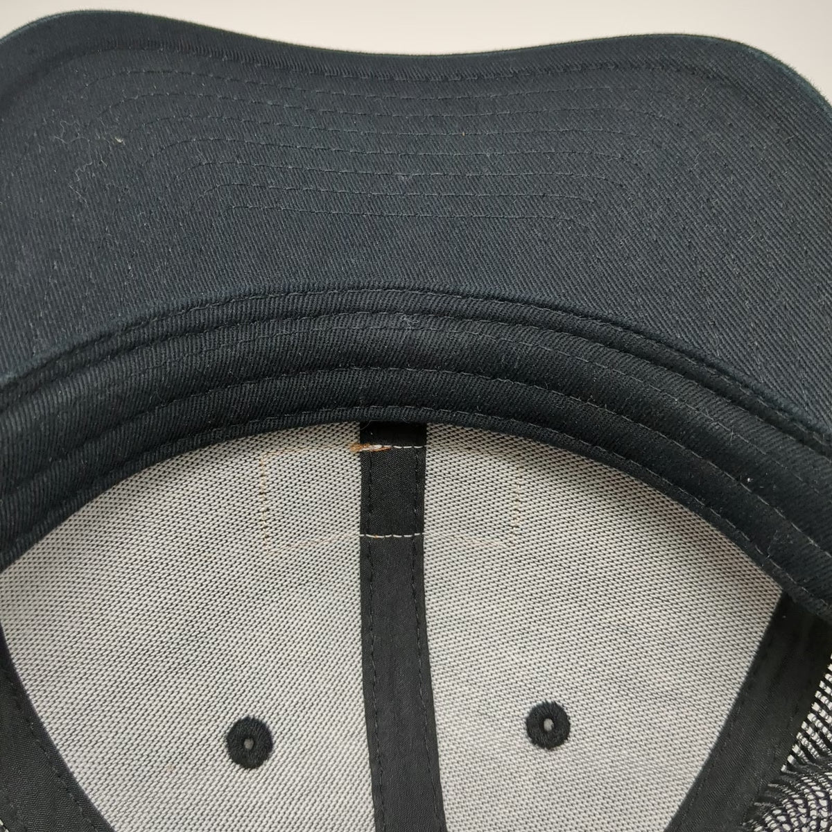 Quiksilver Trucker Hat Black One Size Mesh Back Snapback Boardriding Logo Patch