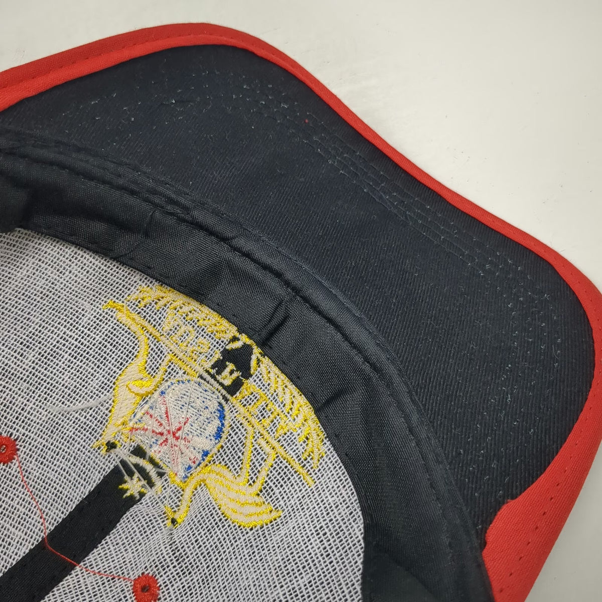 Black Australia Coat of Arms Logo Embroidered Baseball Cap One Size Red Trim Hat