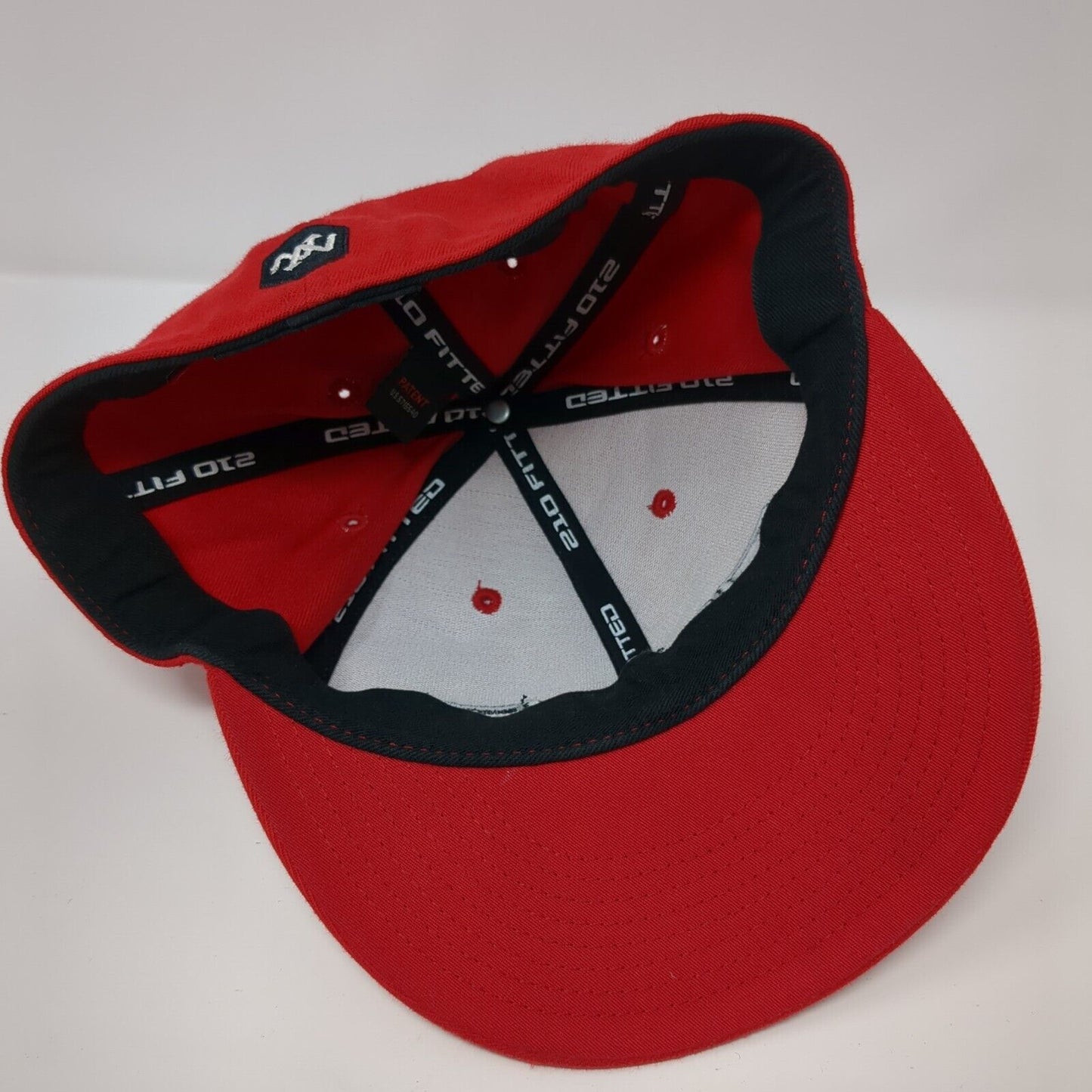 Onnit Fitted Hat Red 7 1/4-7 5/8 Embroidered Solid 6 Panel Vent Holes