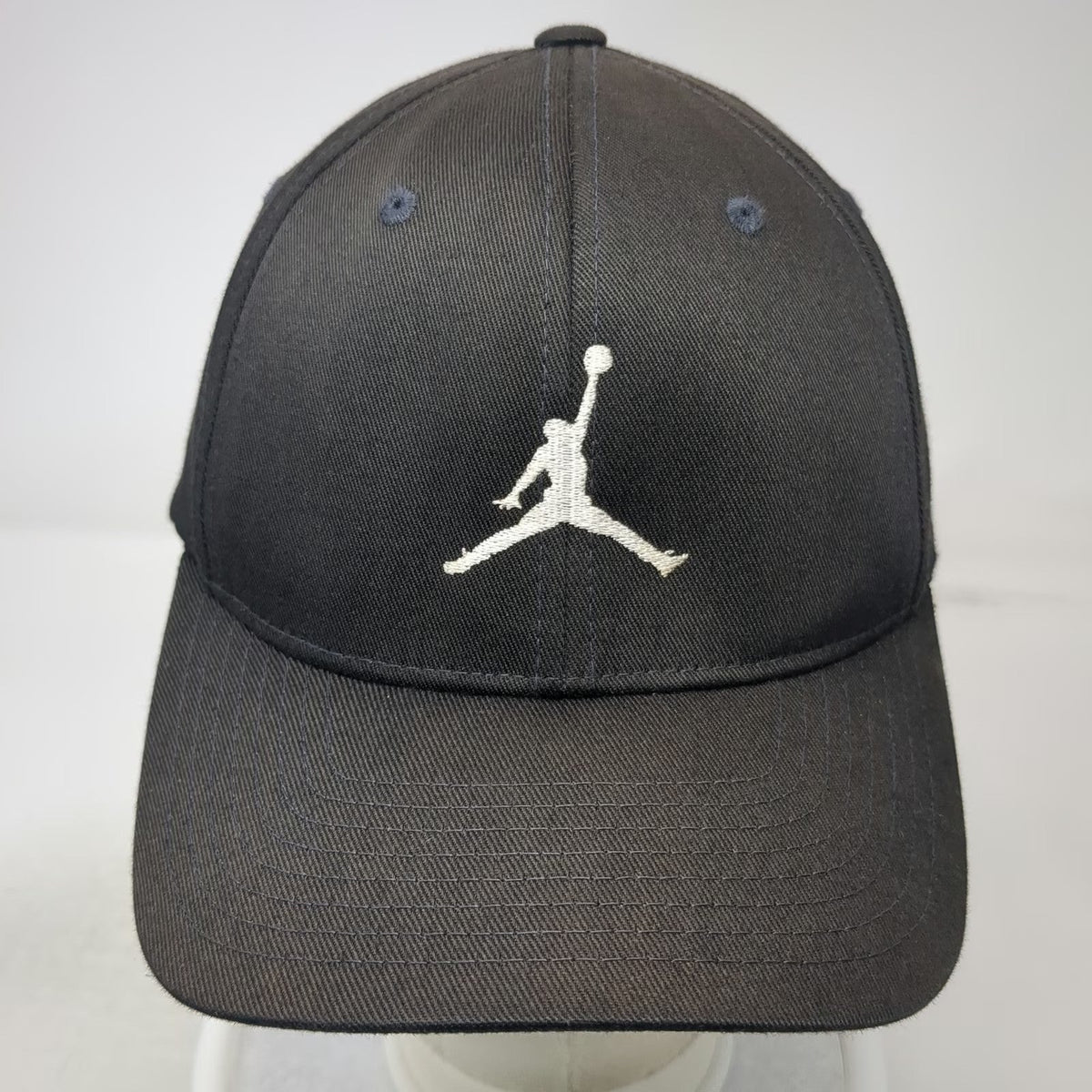Jordan Baseball Cap Black XL Jumpman Logo Flexfit Structured Curved Brim Hat