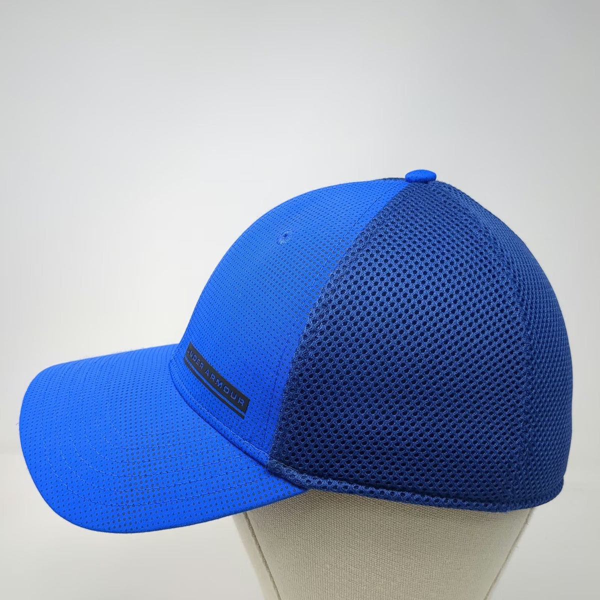 Under Armour Baseball Cap Blue XL Mesh Back Stretch Fit Classic Fit Sport Hat
