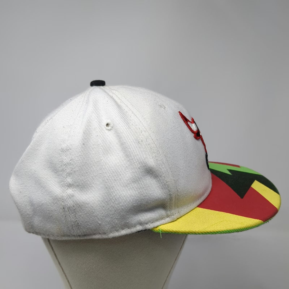 New Era Snapback White One Size Windy City Chicago Bulls NBA Multicolor Brim Hat