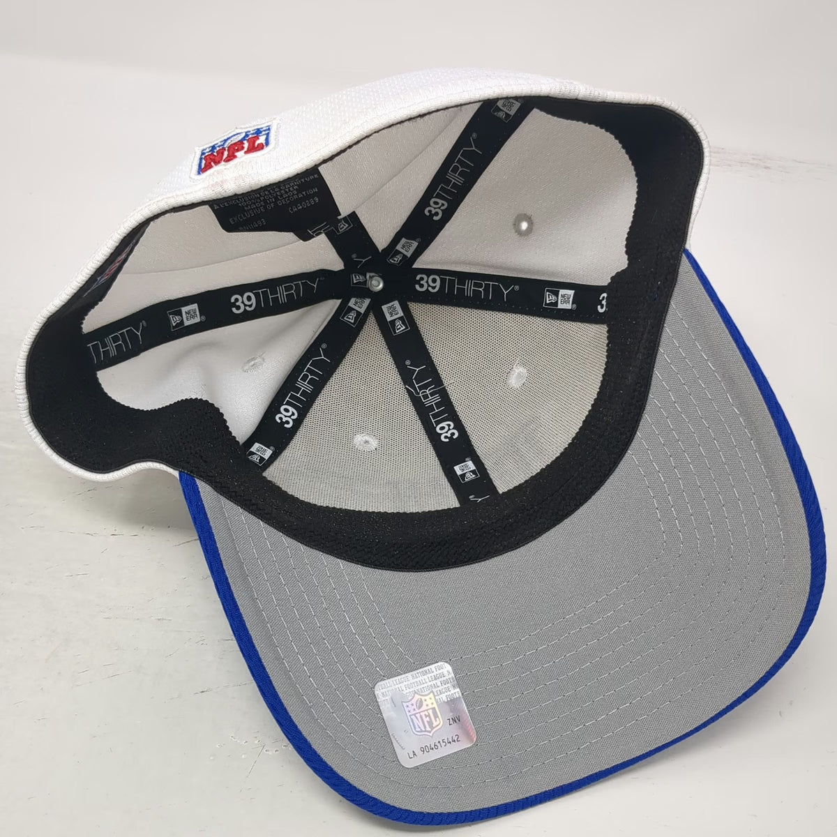 New Era New York Giants NFL Cap Blue White L 39THIRTY Stretch Fit Curved Brim