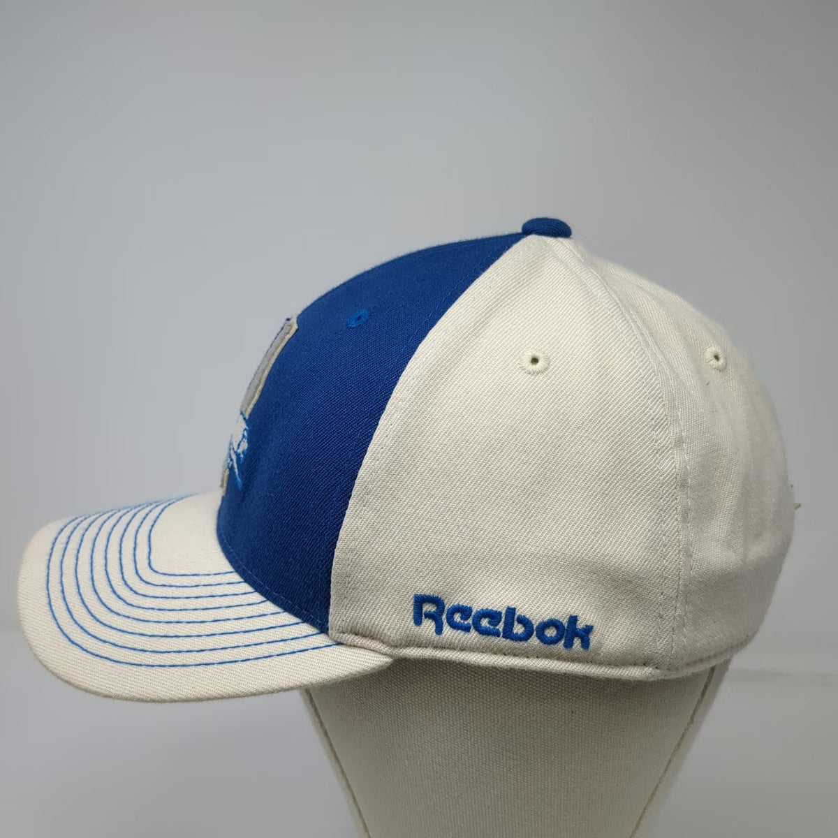 Detroit Lions NFL Reebok Cap Blue Beige XL Flexfit On-Field Gear Logo Hat Lion
