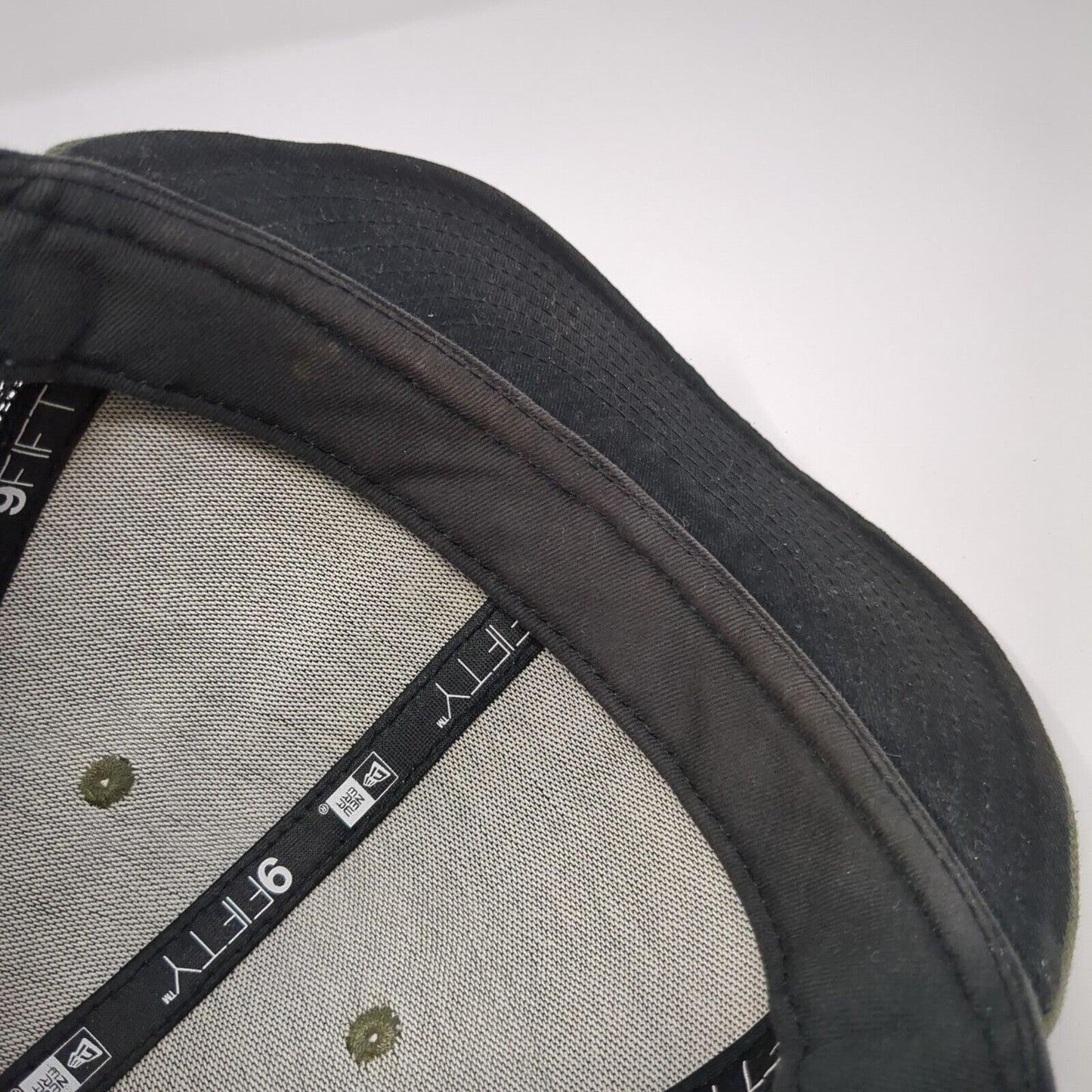 New Era Snapback Mesh Back Trucker Hat Green One Size Embroidered Logo