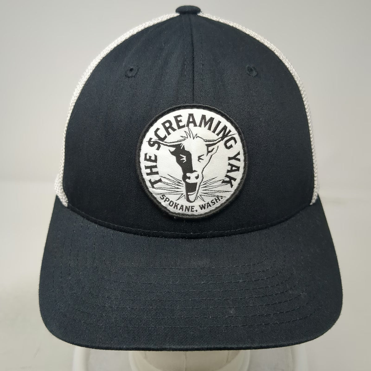 Flexfit Baseball Cap Black One Size Screaming Yak Spokane Wash Trucker Hat Mesh