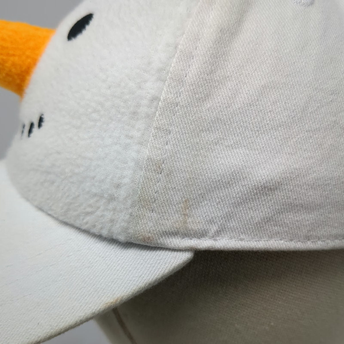 Mad Engine Snowman White One Size Snapback Hat 3D Carrot Nose Pom-pom Christmas