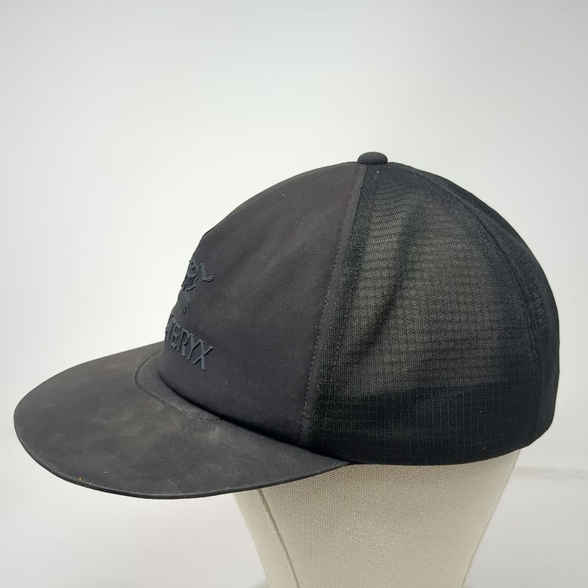 Arc'teryx Trucker Hat Black One Size Mesh Back Bird Logo Snapback Outdoor Cap