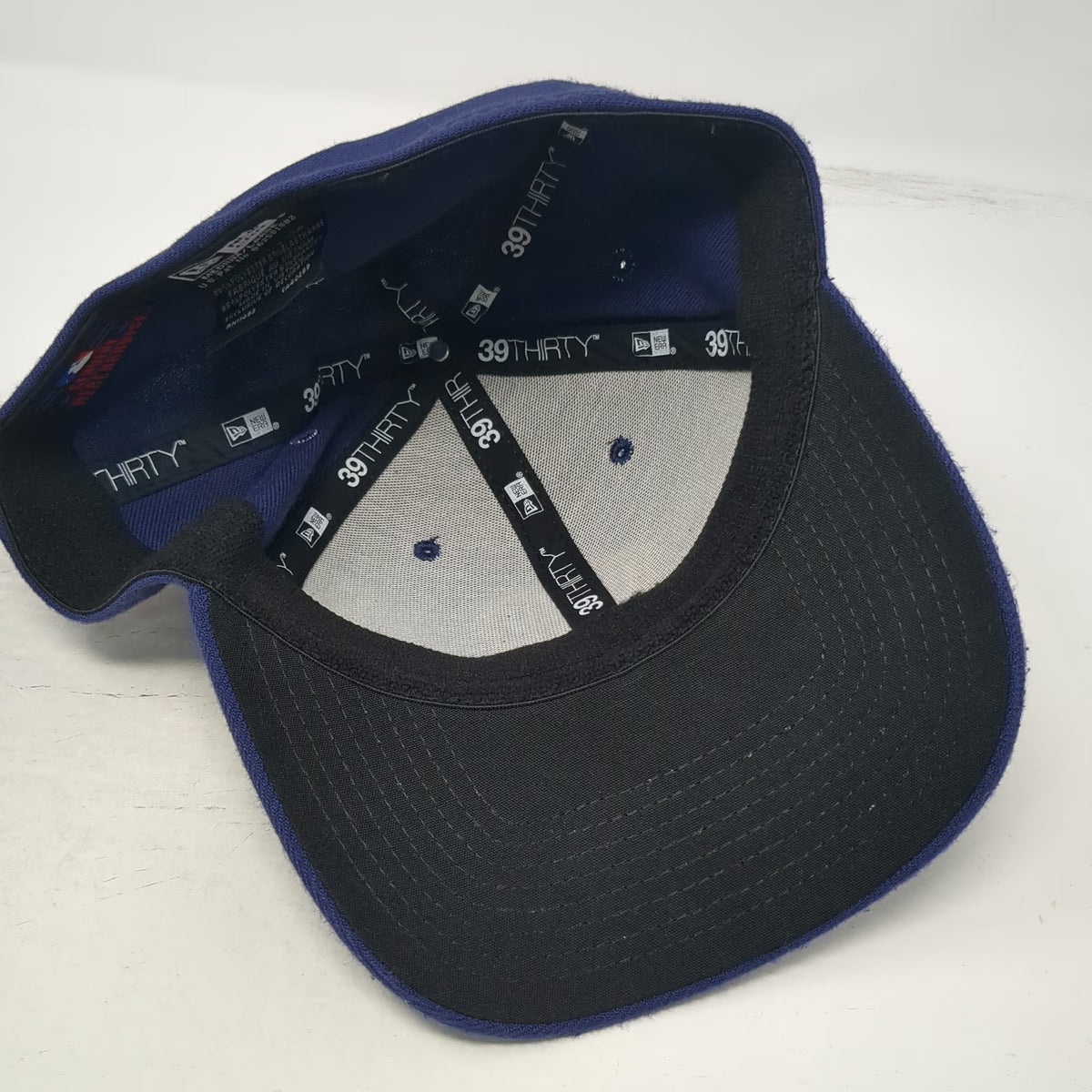 Milwaukee Brewers MLB New Era Baseball Cap Blue L 39THIRTY Stretch Fit Logo Hat