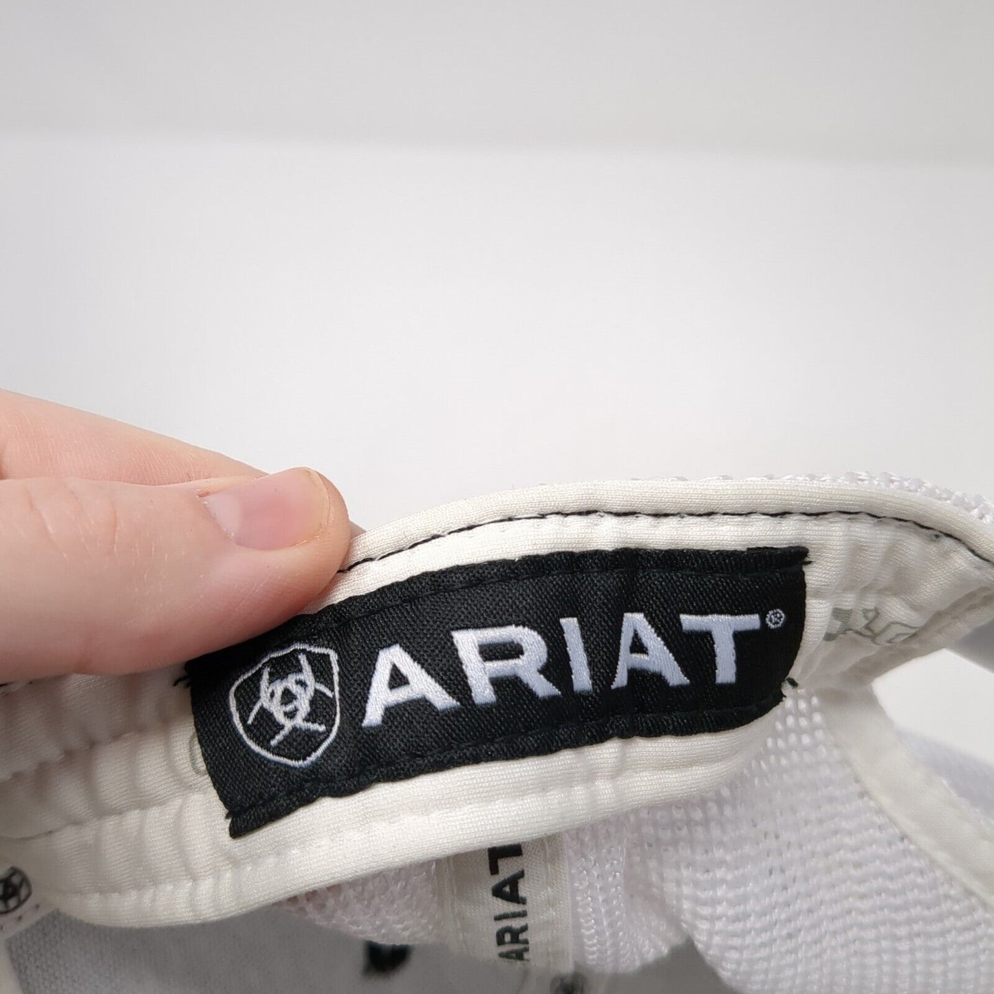 Ariat Snapback Trucker Hat Gray OS Adjustable 110 Flexfit Mesh Back Yupoong