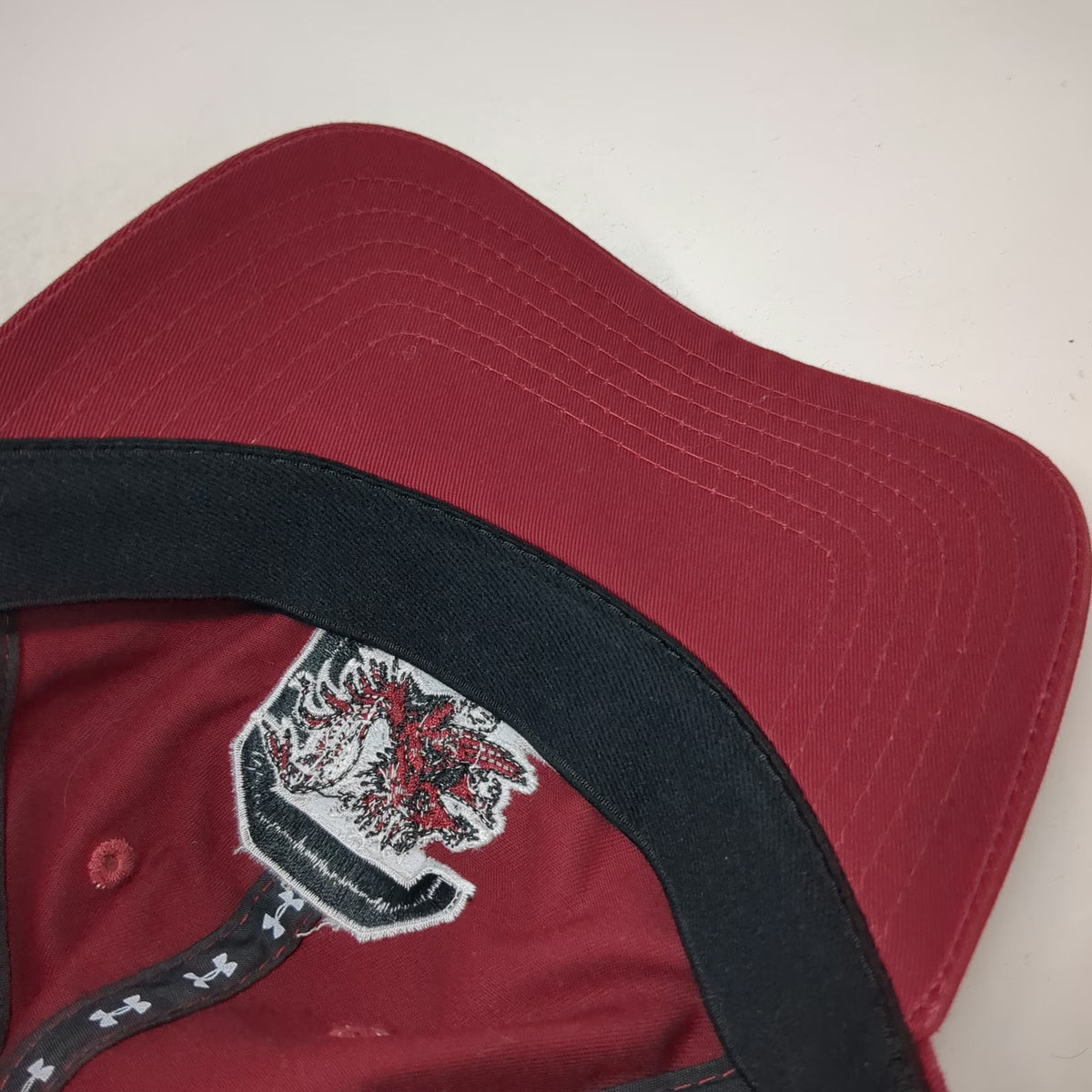 Under Armour NCAA South Carolina Gamecocks Red One Size Cap Slideback Hat Logo