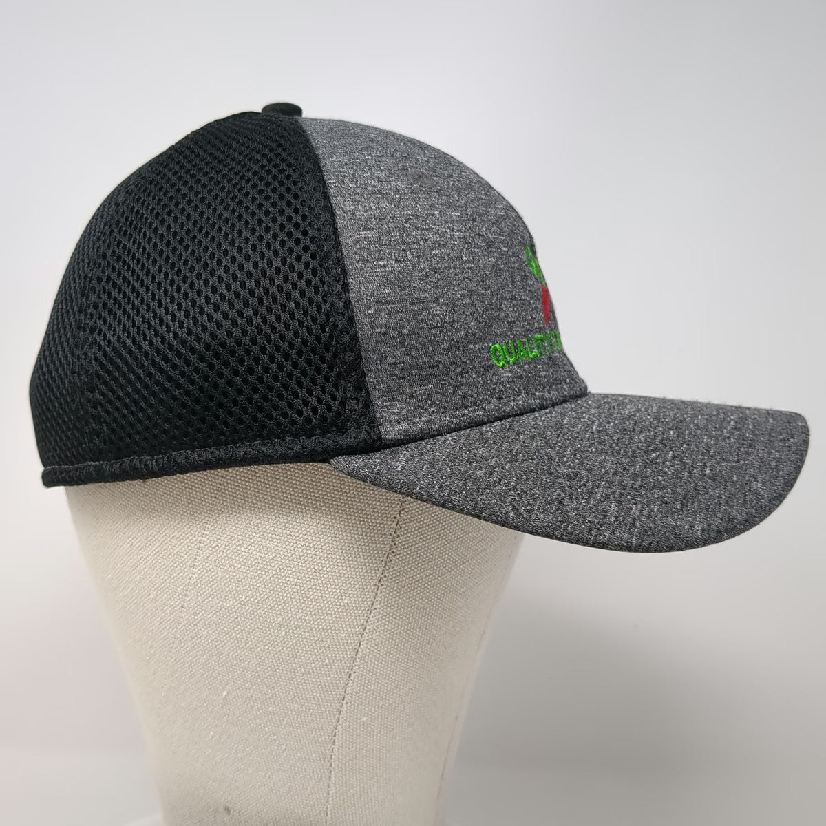 New Era Baseball Cap Gray Black L 39THIRTY Stretch Fit Mesh Back QEI Logo Hat