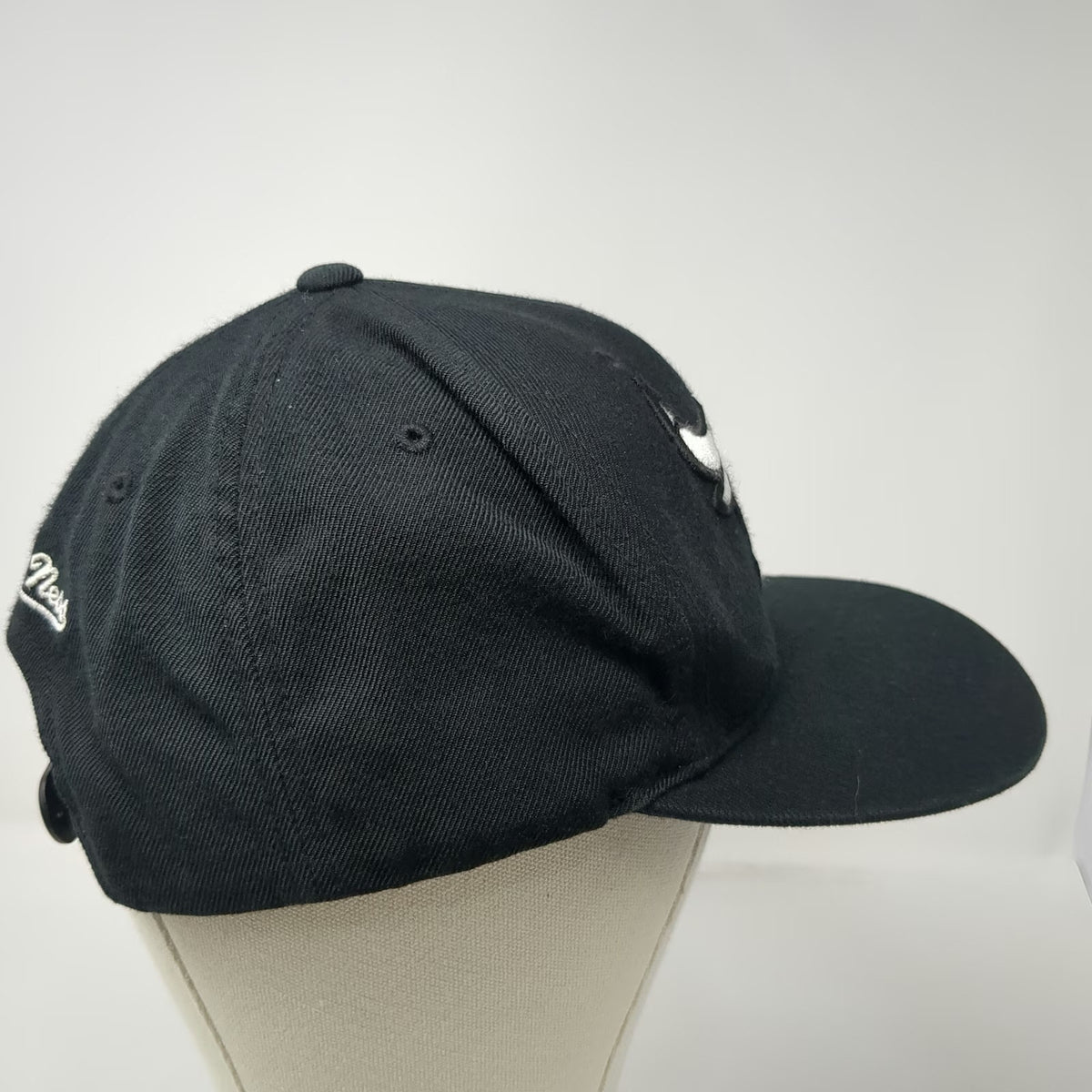 Mitchell & Ness Chicago Bulls NBA Black One Size Snapback Hardwood Classics Hat