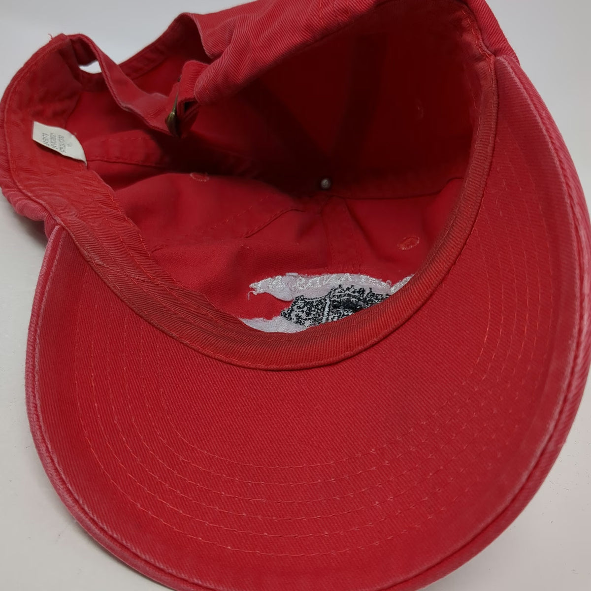 Red One Size Baseball Cap Hat 1000 Islands NY Boldt Castle Slideback Tourist