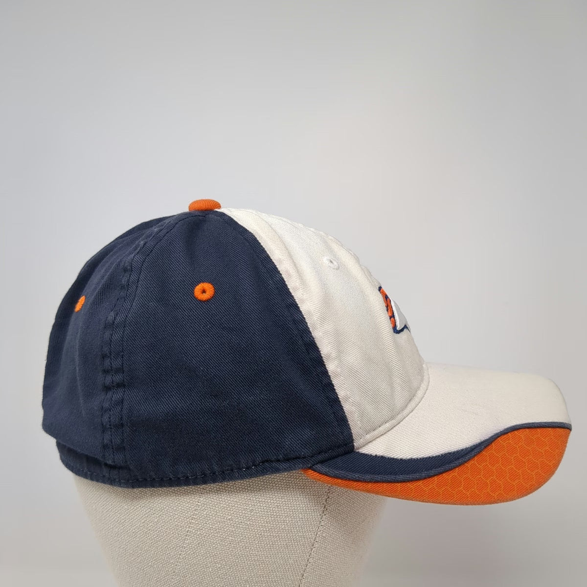 Denver Broncos NFL Reebok Hat Cap White Blue Orange Gray M Flexfit Curved Brim