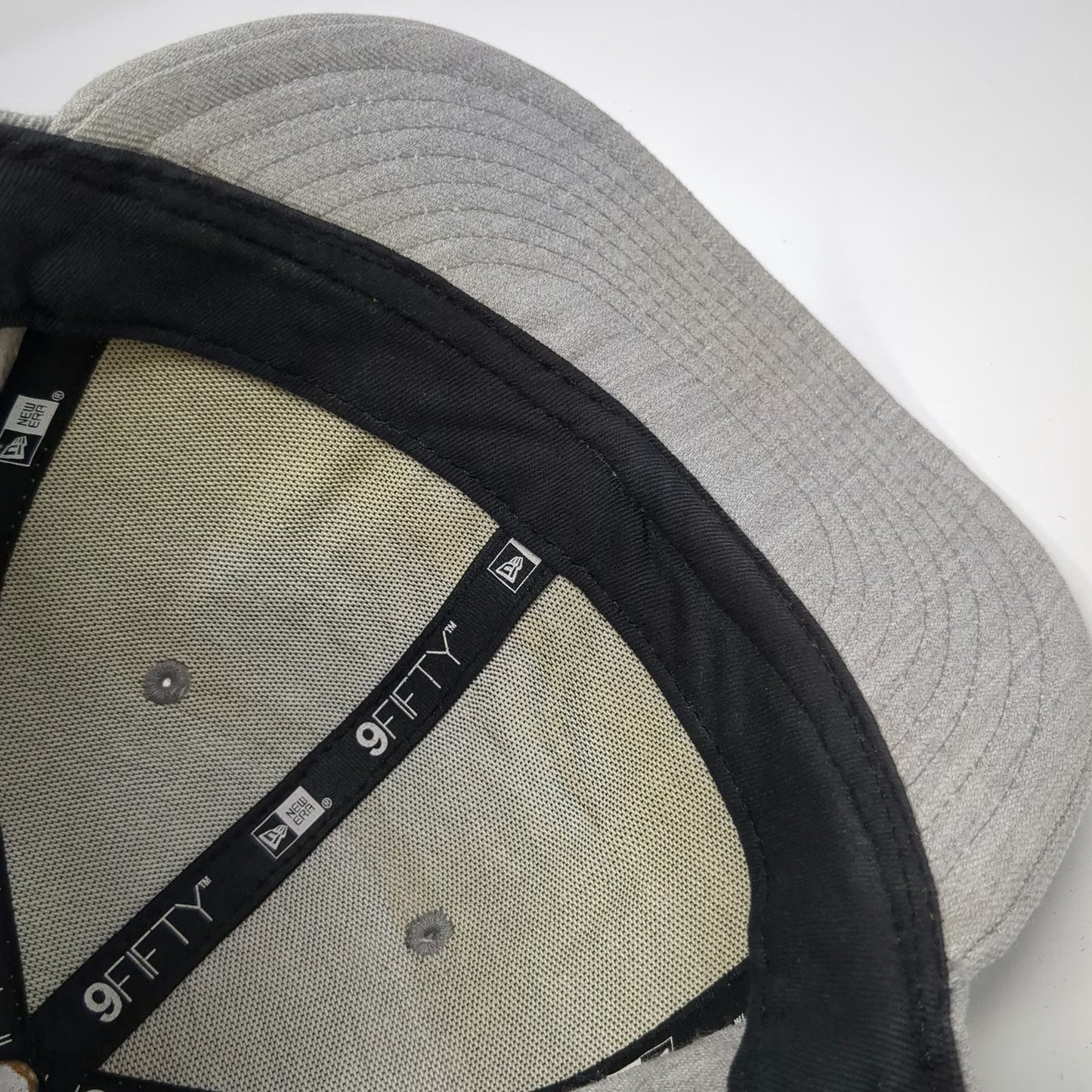 New Era Snapback Gray One Size Roc Nation Paper Plane Logo Flat Bill Hat 9FIFTY