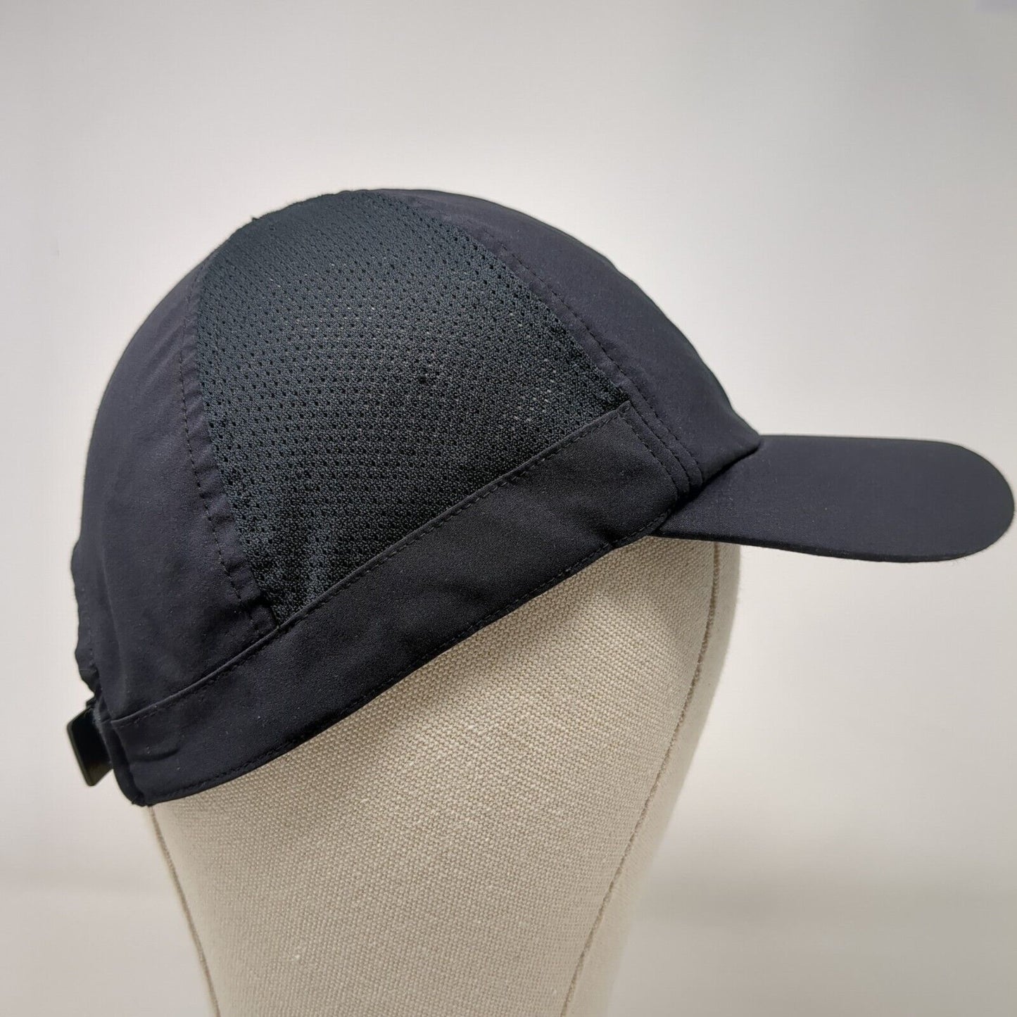 Under Armour Women's Strapback Hat Black OSFA Adjustable Solid Mesh