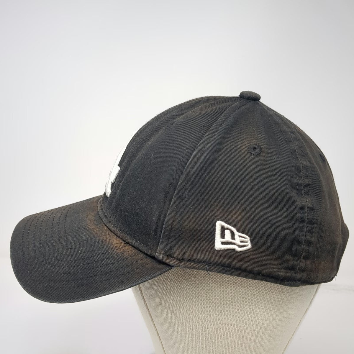 New Era MLB Los Angeles Dodgers Baseball Cap Black One Size Slideback 9FORTY Hat
