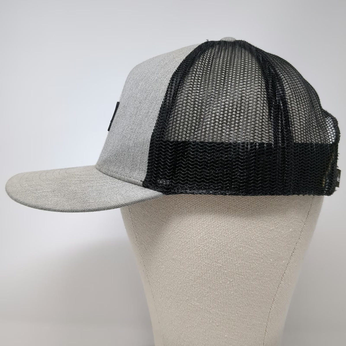 Quiksilver Trucker Hat Gray Black One Size Snapback Mesh Front Logo Patch