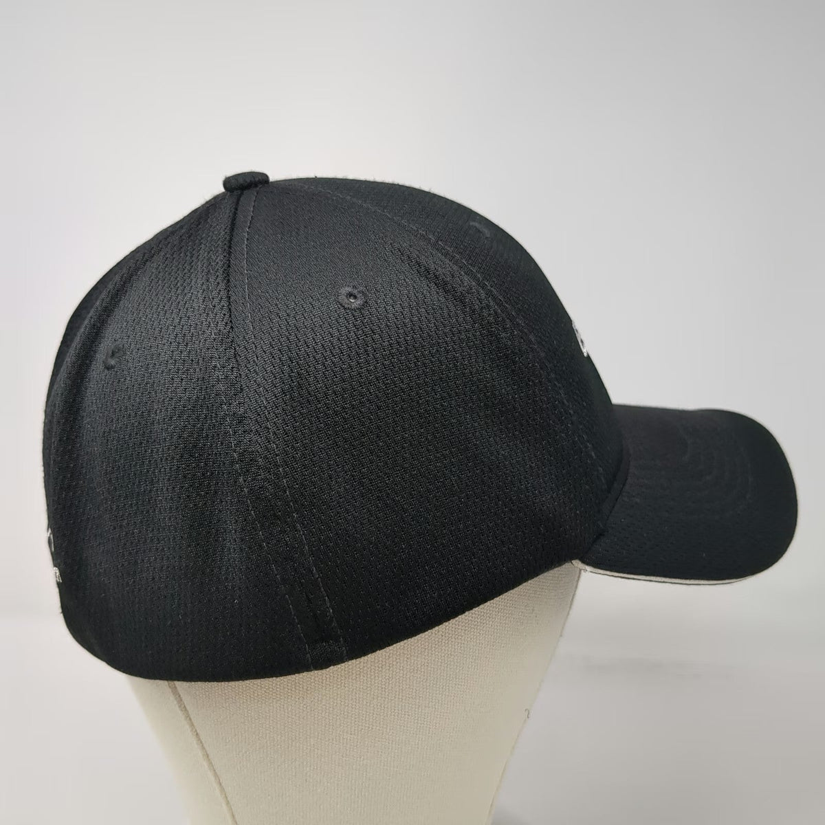 Nike Baseball Cap Black L Endeavor Logo Mesh Breathable Golf Hat Swoosh Fitted