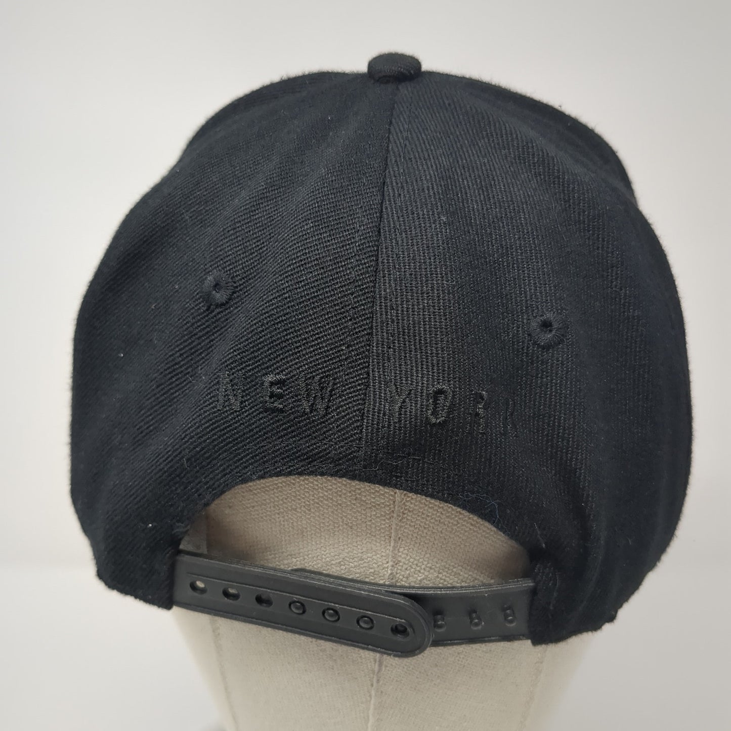 New York Snapback Hat Black One Size Adjustable Embroidered Vented Holes 6 Panel