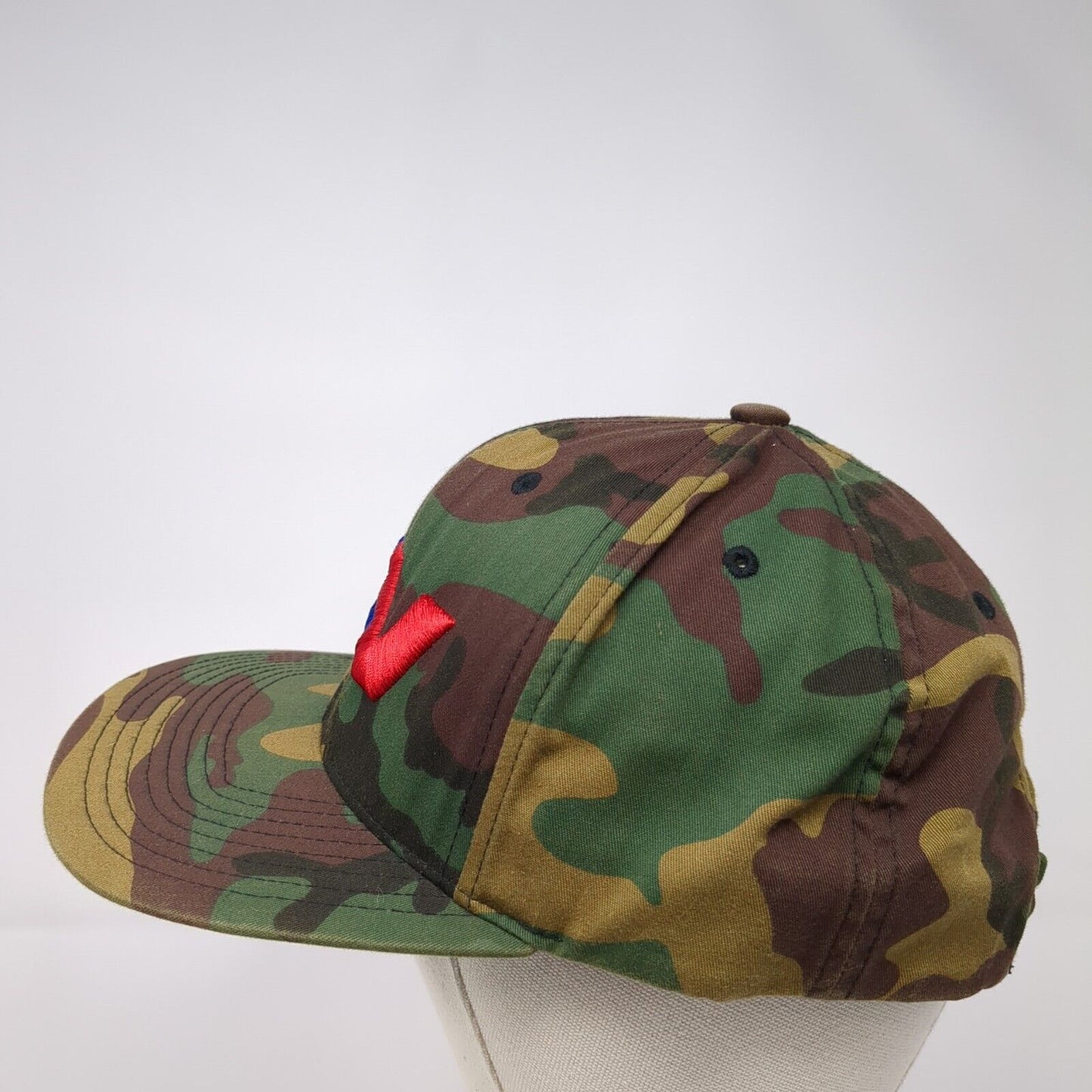 Avidlyfe.com Snapback Hat Camouflage OS Adjustable Embroidered Classic Yupoong