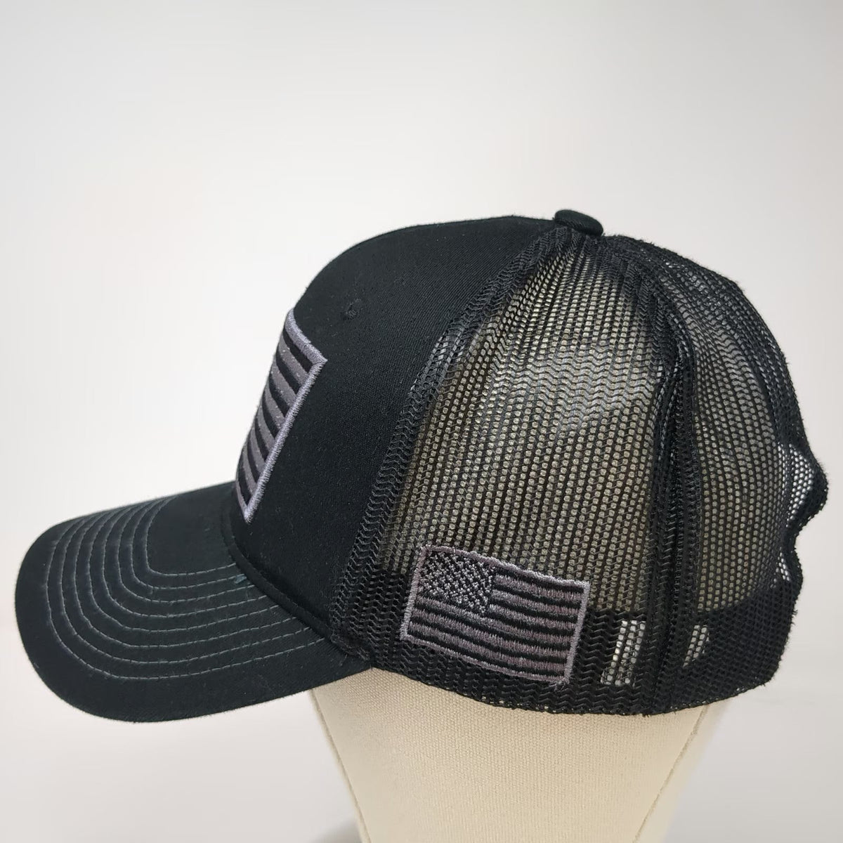 Trucker Hat Black One Size Mesh Back Snapback American Flag Gray Curved Brim