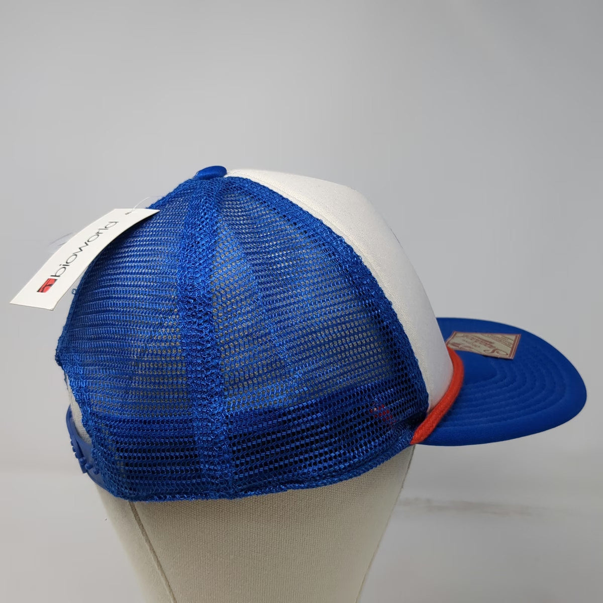 Bioworld Pabst Blue Ribbon Trucker Hat OSFM Snapback Beer Logo Mesh Rope White