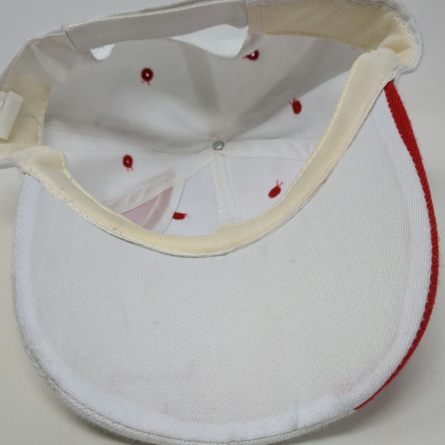 White Red Canada Flag Maple Leaf One Size Baseball Cap Hat Strapback Souvenir