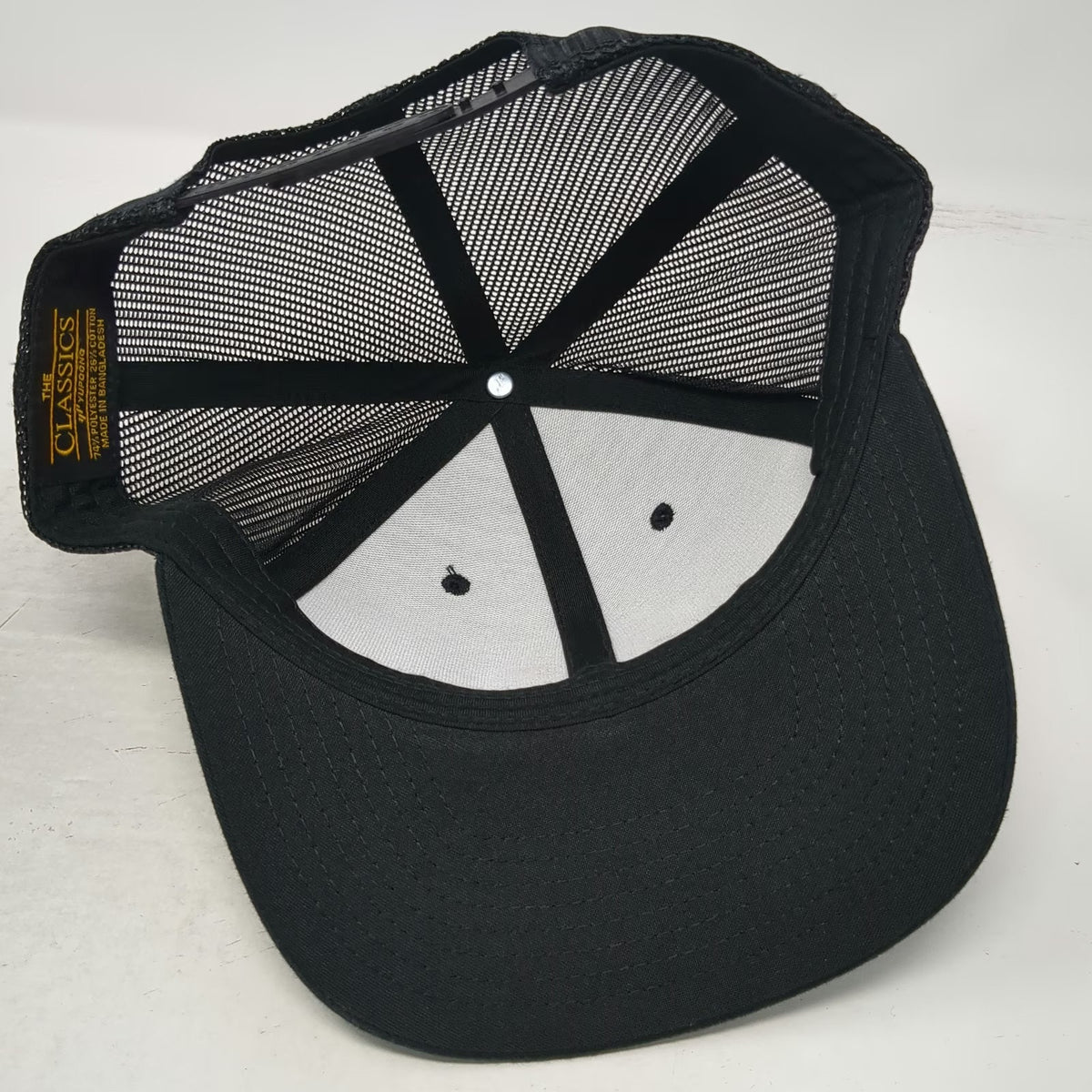 Yupoong Trucker Hat Black One Size CrossFit Casual Puffin Bird Patch Snapback