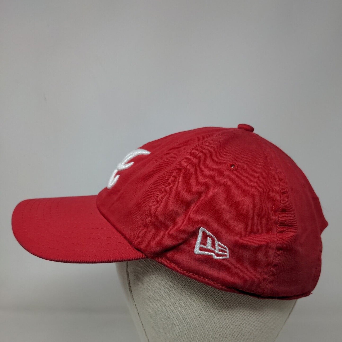 New Era Men's Slideback Hat Red OSFA Embroidered Atlanta Braves Logo Cotton