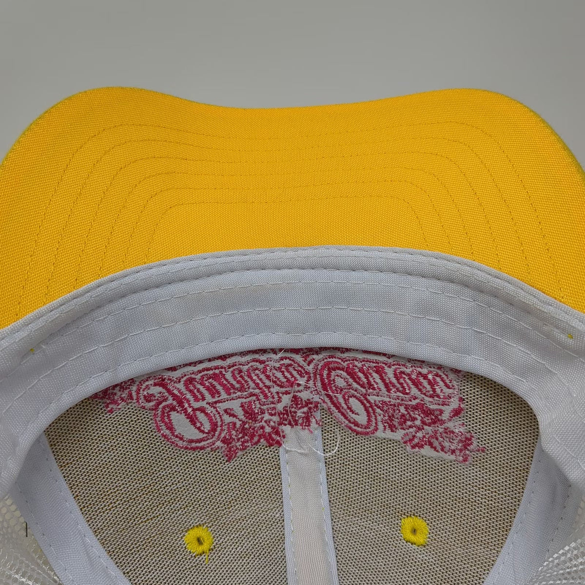 La Treinta y Dos Trucker Hat Yellow Size L Mesh Back Snapback Punta Cana Pink