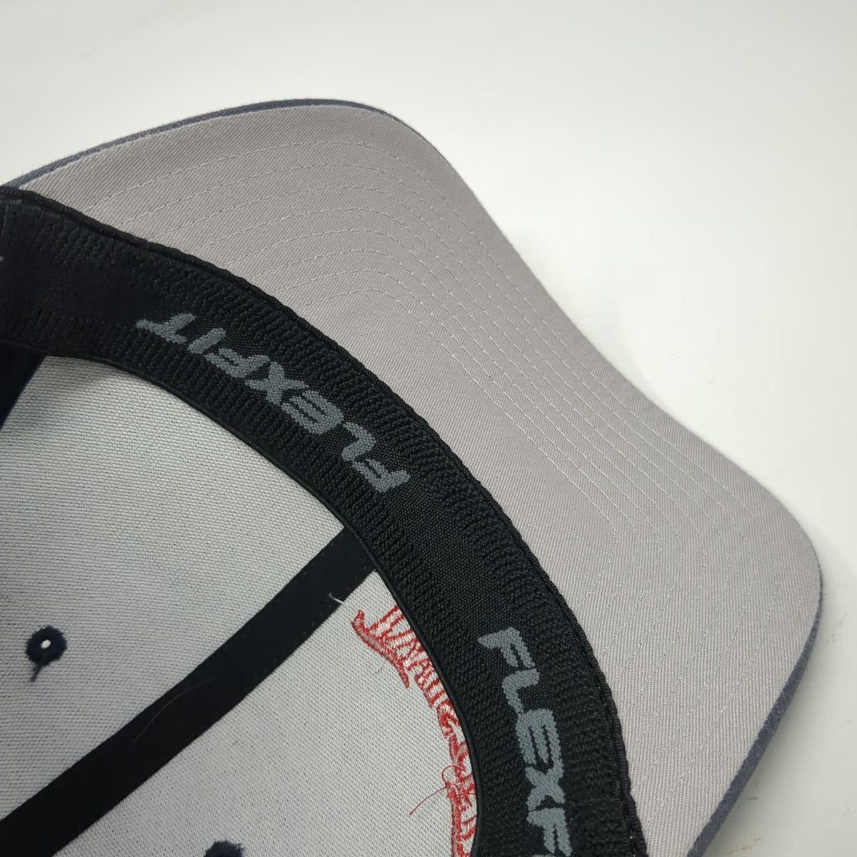 Port Authority Baseball Cap Gray XL Flexfit Mesh Twisted District Logo Hat