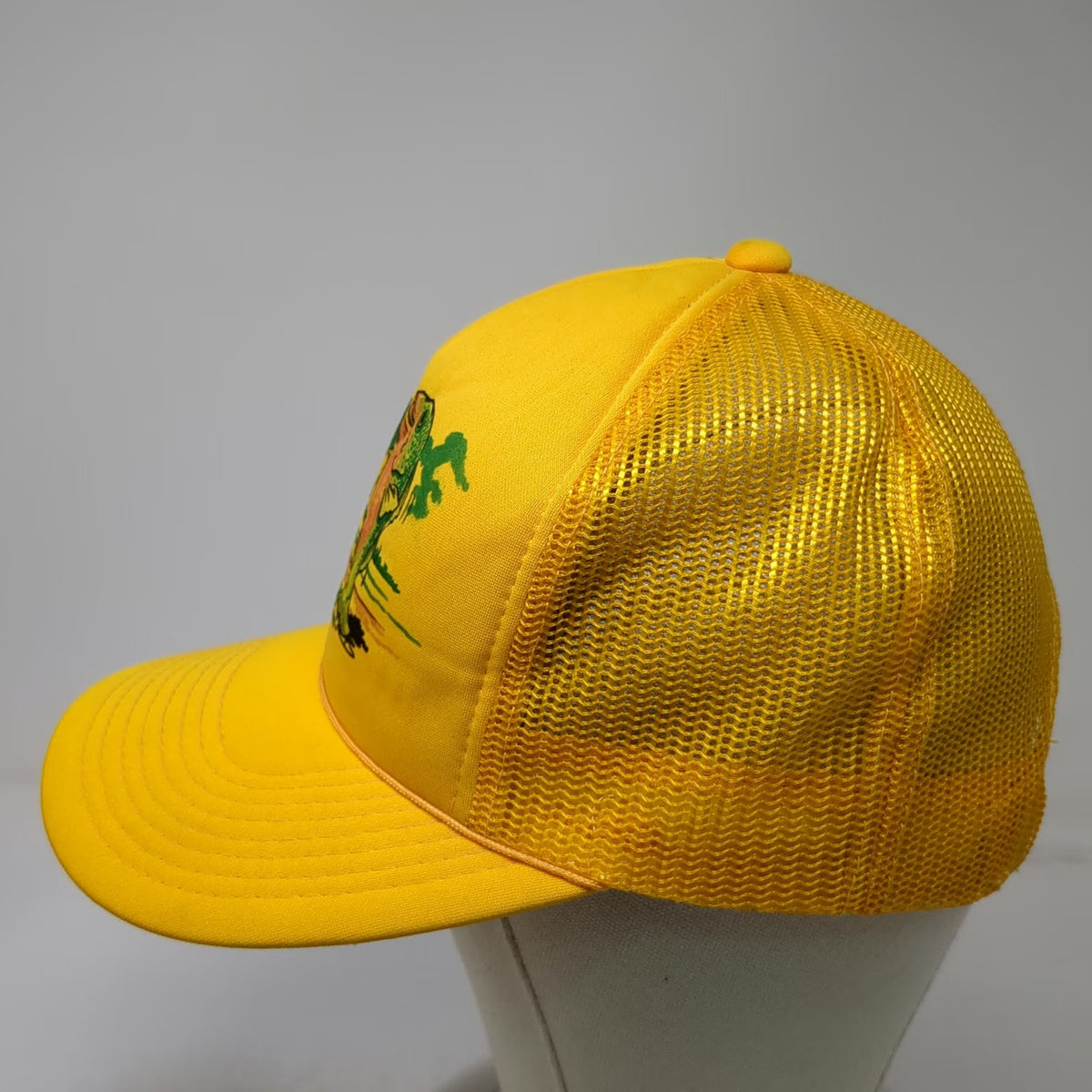 Designer Award Trucker Hat Yellow M Fishing Bass Humorous 1988 Graphic Vintage