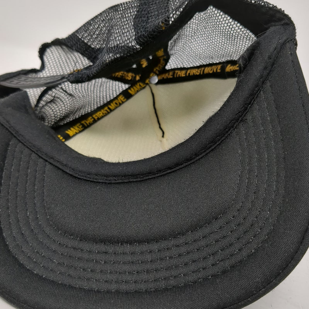 Bumble Trucker Hat Black One Size Mesh Snapback Foam Front Logo Dating App Promo