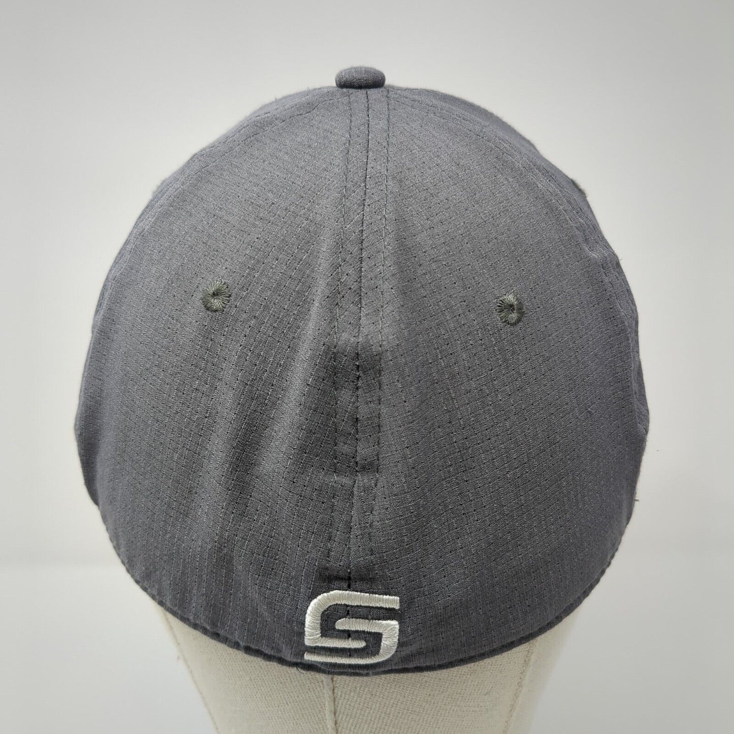 Under Armour Fitted Hat Gray L/XL Lightweight Embroidered 6 Panel Polyester